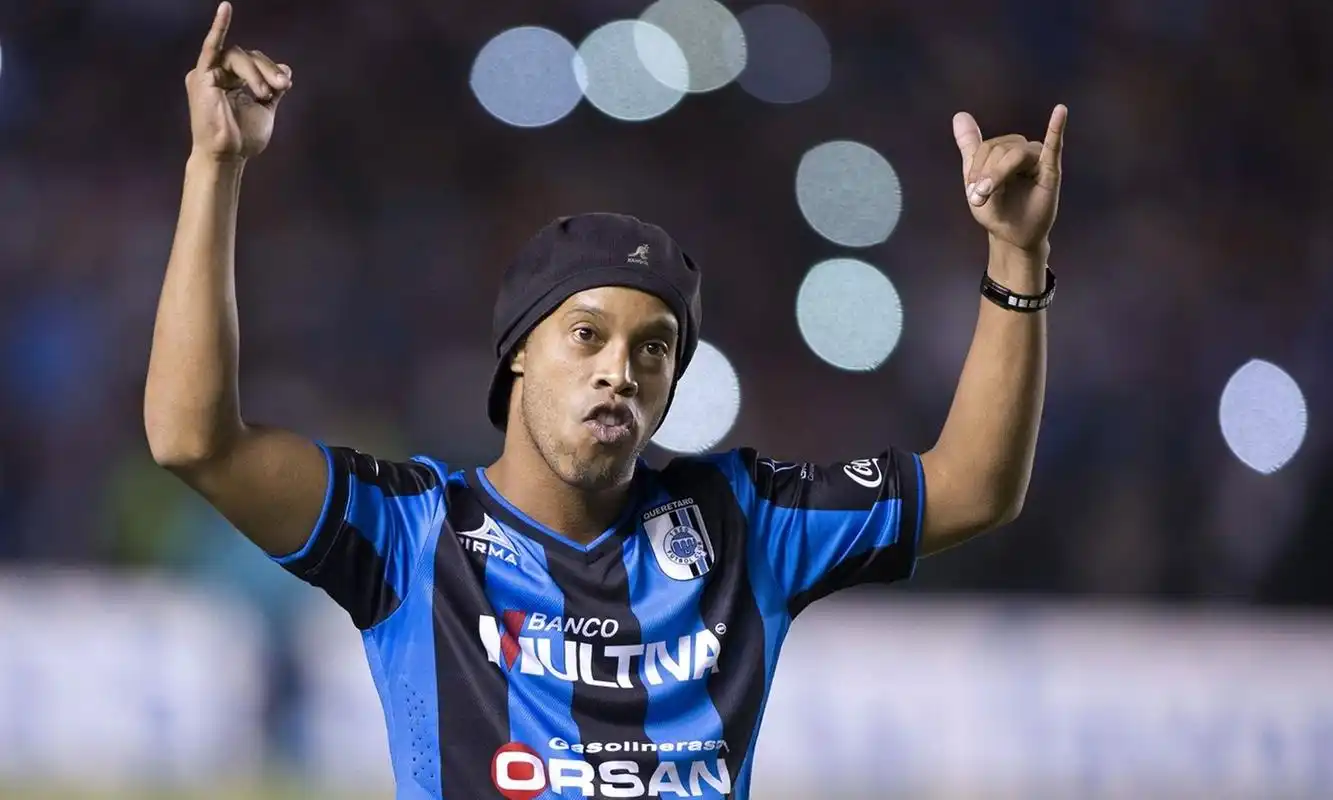 少年足球爱 少年足球爱