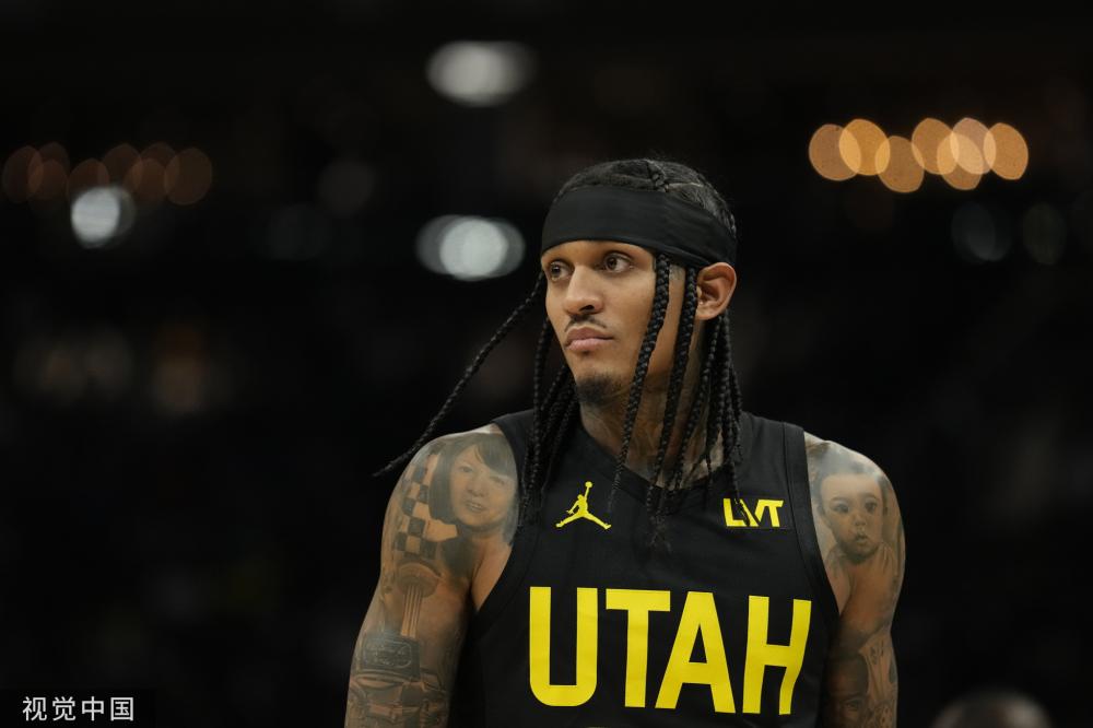 一个具有职 一个具有职