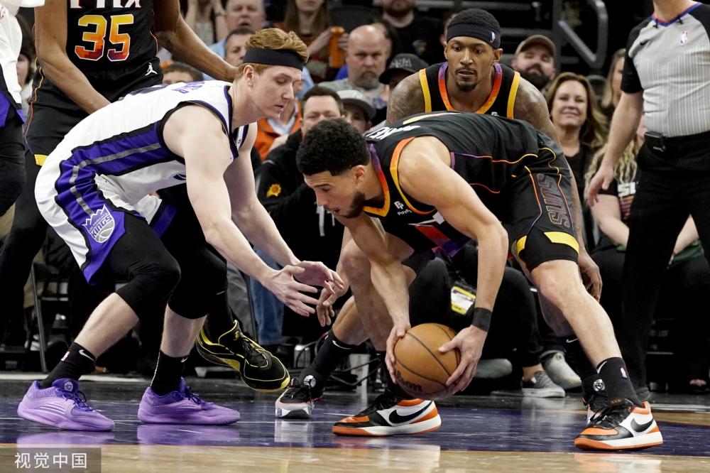 他又具备出 他又具备出